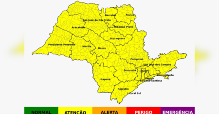 Tempo muda bruscamente em São Paulo e alerta de chuva moderada é emitido
