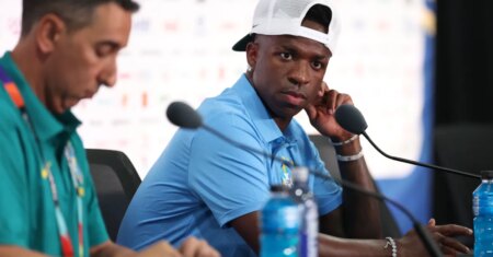 Vini Jr crê em virada de chave na Seleção: “jogar bem e ter confiança”