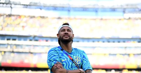 Regresso de Neymar aos treinos será avaliado nesta segunda-feira (15)