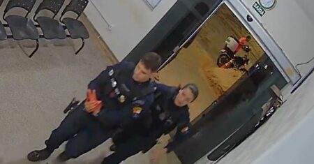 “Estou perdendo a mão”: policial chega ferido a unidade de saúde após ataque com facão durante ocorrência de violência doméstica