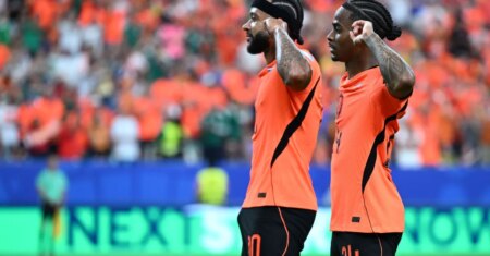 Memphis Depay dá assistência em goleada da Holanda na Copa; veja números