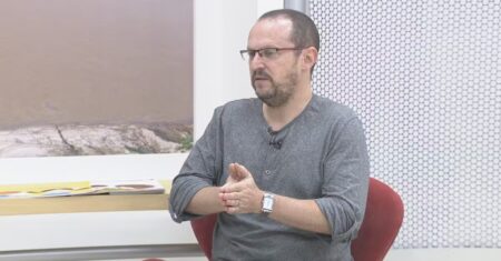 Escritor Ilan Brenman dá palestra em Cuiabá sobre censura e preconceito na literatura infantil | Mato Grosso