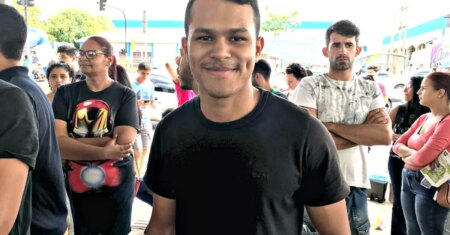 Primeiros candidatos a deixarem local de prova em Cuiabá elegem questões de matemática como as mais difíceis | Mato Grosso