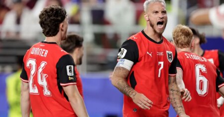 Áustria bate Jordânia e volta a vencer na Copa do Mundo após quase 40 anos