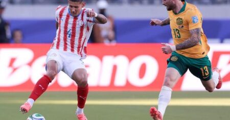 Copa do Mundo: Austrália agradece retranca, avança com empate, e Paraguai aguarda vaga