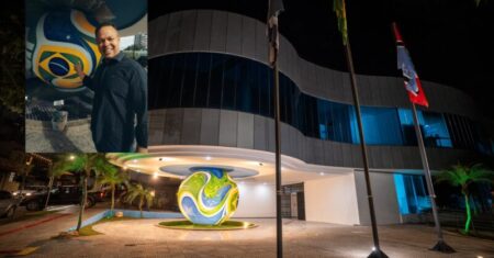 Gestão Cláudio surpreende e transforma bola do paço municipal em ambiente instagramável para Copa; vídeo