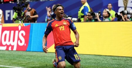 Yamal celebra primeiro gol em Copas: ‘O mais importante que já marquei’