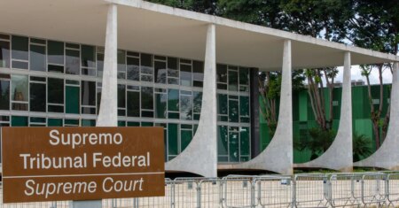STF mantém fim de aposentadoria compulsória para juízes condenados