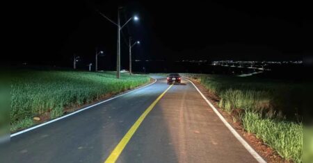 Carlos Gil inaugura asfalto e iluminação da Rodovia Pedro Galeano em Santa Bárbara