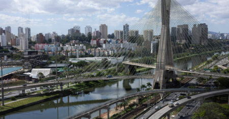 QS: São Paulo volta à lista de 100+ cidades estudantis – 21/07/2026 – Educação