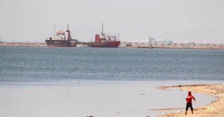 Explosões próximas ao Canal de Suez reacendem tensões no Oriente Médio
