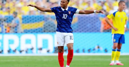 França supera Suécia com dois de Mbappé e está nas oitavas da Copa