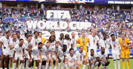 Em jogaço de dez gols, Inglaterra conquista terceiro lugar da Copa