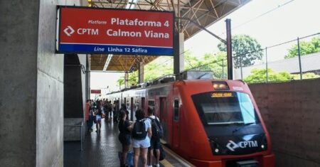 Linha 12-Safira da CPTM opera com lentidão em SP