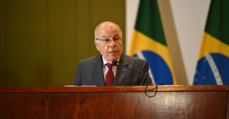 Mauro Vieira chama falas de Milei de 'inaceitáveis' e vê interferência em assuntos internos do Brasil