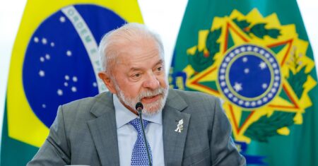 Lula faz trocas em equipe do governo para reforçar pré-campanha à reeleição