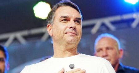 Flávio quer enfrentar ‘tarifaço’ chinês de até 67% sobre carne do Brasil