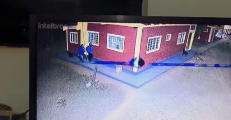 Câmera registra dupla invadindo alojamento para matar trabalhador rural em MT; suspeitos morreram em confronto