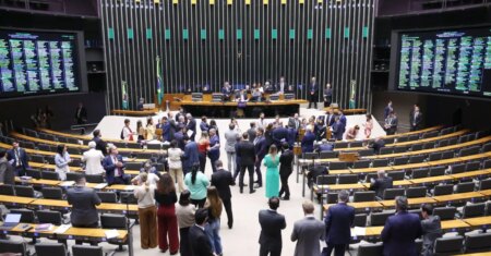 Falta de acordo trava pautas no Congresso a uma semana do recesso