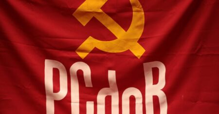 Em convenção, PCdoB formaliza apoio à chapa formada por Lula e Alckmin
