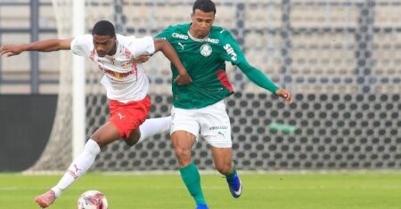 Brasileiro sub-20: Palmeiras marca no fim e arranca empate com Bragantino na semi