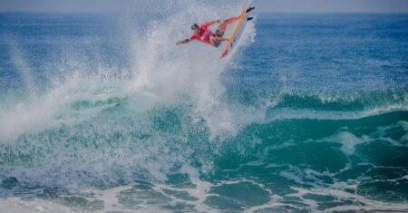 Weslley Dantas voa em Ballito e mostra que deve brigar pela elite