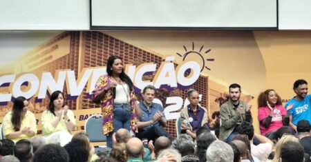 PSOL-Rede confirma apoio a Haddad ao governo de SP e oficializa candidatos em convenção