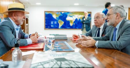 Sem novos ataques de Milei, integrantes do Itamaraty avaliam que 'tendência' é embaixador brasileiro retornar a Buenos Aires