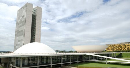 Focado nas eleições, Congresso adia fim do recesso e volta aos trabalhos dia 10 de agosto