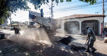 Cuiabá investe R$ 27,2 milhões em obras e recupera 58 mil buracos no primeiro semestre