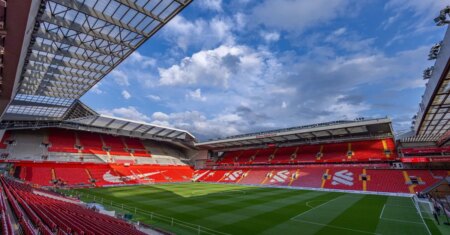 Liverpool x Como: horário e onde assistir ao amistoso