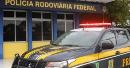 Homem embriagado furta viatura da PRF e acaba preso no Ceará
