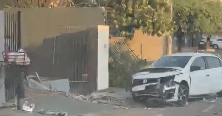 Vídeo mostra rastro de destruição deixado por motorista após colidir com carros e muro em Rondonópolis