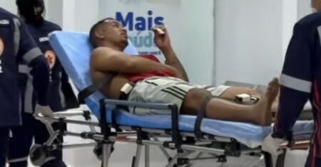 Suposta amante esfaqueia ‘garanhão’ durante briga com esposa e vídeo mostra chegada ao Hospital Regional
