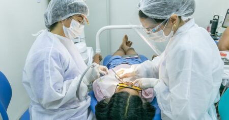 Dia D terá avaliação de “língua presa” em crianças e vacinação em 72 unidades de Cuiabá