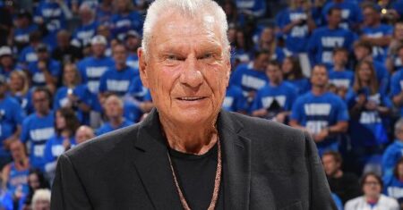 Don Nelson, lenda da NBA como jogador e treinador, morre aos 86 anos