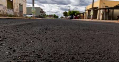 Microrrevestimento proporciona mais segurança, durabilidade e qualidade para vias de Rondonópolis