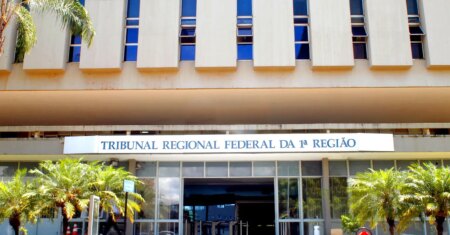 Justiça suspende regra que permite dentista fazer harmonização facial