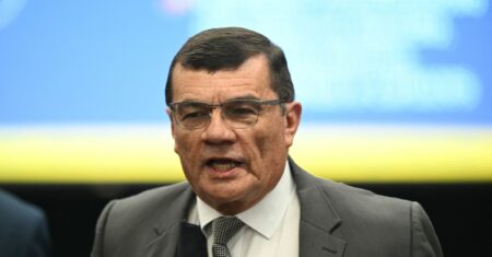 Moraes autoriza Paulo Sérgio Nogueira a fazer curso de liderança e gestão na prisão