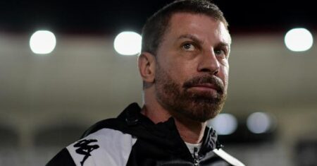 No Z4, vendendo a SAF, Vasco terá pela frente o Palmeiras de Lamachia
