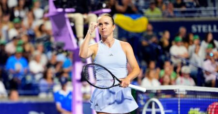 Svitolina vence oito games seguidos e reencontra Iga na semifinal