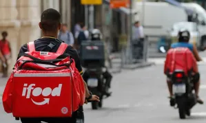 Aposentadoria de autônomos e entregadores enfrenta desafio com avanço da informalidade