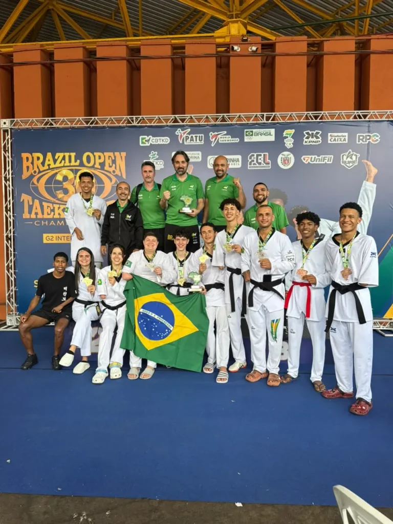 Brasil domina Brazil Open de taekwondo com título por equipes e sete medalhas de ouro