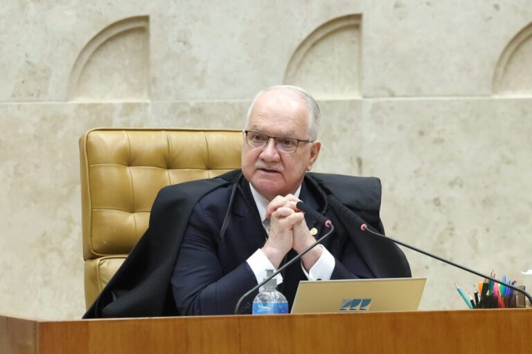 Edson Fachin retira da pauta do STF julgamento sobre postagens de Nossa Senhora