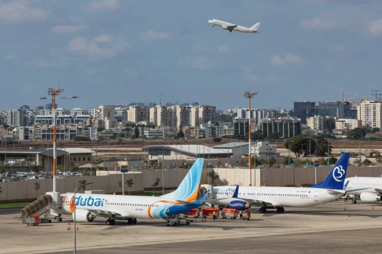Incidente em voo da Flydubai mobiliza autoridades após suposta tentativa de queda