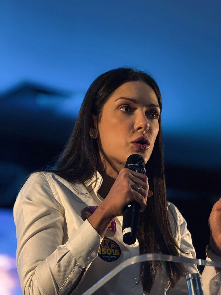 Janaina Riva defende combate ao crime e protagonismo feminino em corrida ao Senado