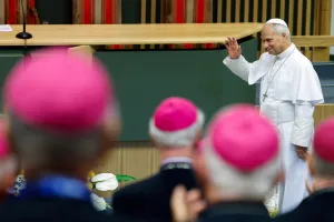 Papa Leão exorta Igreja a enfrentar passado e curar feridas em visita à França