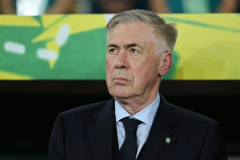 Raphinha é cortado da seleção brasileira por lesão antes de amistoso contra a Índia