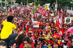 Apoiadores de Lula realizam ato na Arena Pantanal em Cuiabá