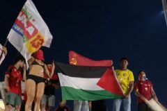 Apoiadores de Lula realizam ato na região da Arena Pantanal